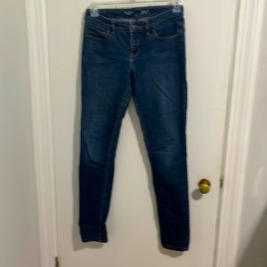 Jeans, straight leg/ skinny.
